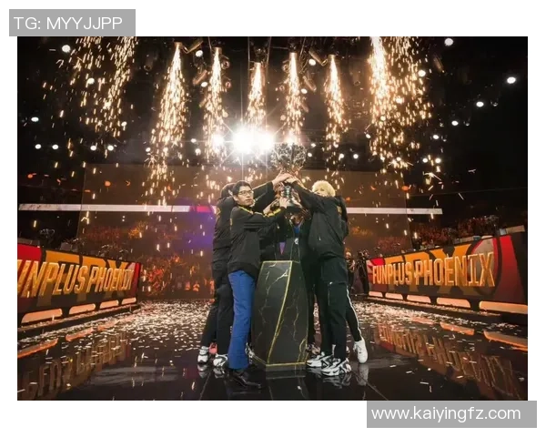 热议英雄联盟：FPX的战术变革