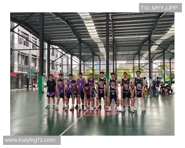 篮球专题：聚焦重庆篮球队的团队协作